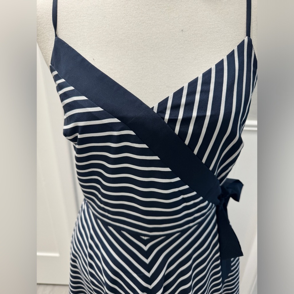 Banana Republic Navy and White Striped Faux Wrap Summer Dress Size 6 - Picture 3 of 7